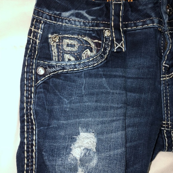 Rock Revival Jeans - Picture 4 of 4